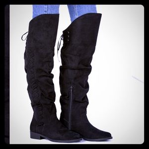Flat boots, Black, size 9.5 New in box never worn